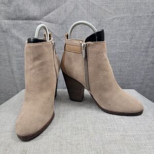 Coach Hewn Suede Ankle Boots Beige Side Zip 3' Block Heel Women's sz 6B